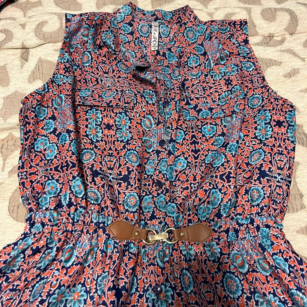 Rich & Beautiful Sleeveless navy red turquoise with belt clasp button down